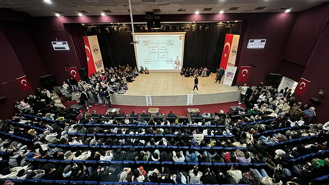 Elazığ Belediyesi'nin düzenlediği seminere yoğun ilgi