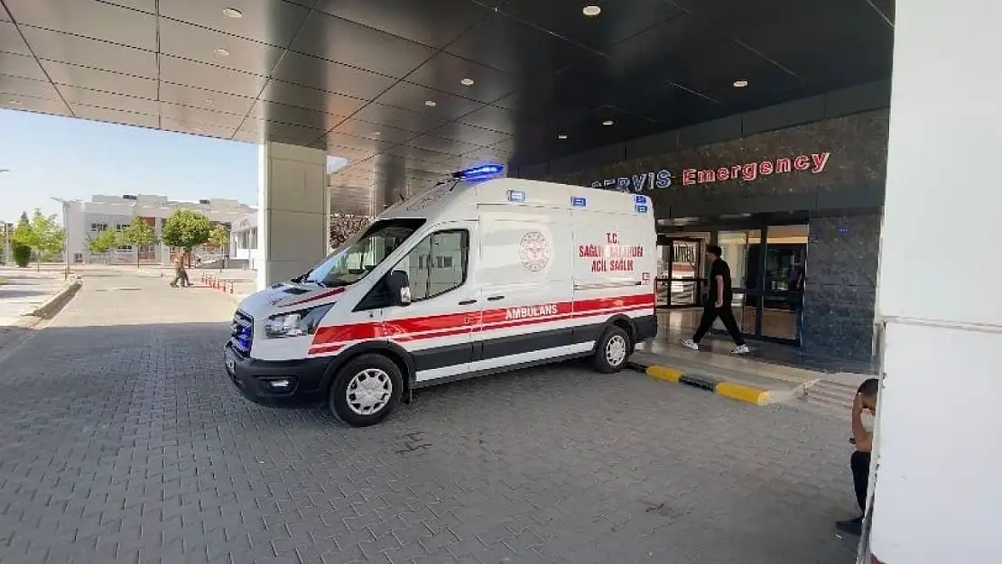 Elazığ'da trafik kazası: 2'i ağır 4 yaralı