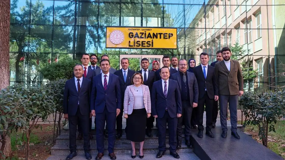 Gaziantep Büyükşehir, öğrencileri geleceğe hazırlıyor