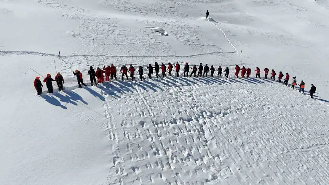 Hesarek Kayak Merkezi'nde arama kurtarma tatbikatı