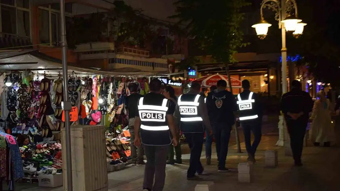 Malatya'da asayiş ve trafik denetimleri aralıksız sürüyor