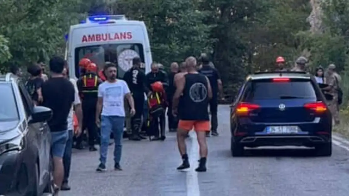 Munzur Çayı'na düşen genç kız, kalp masajıyla hayata tutundu