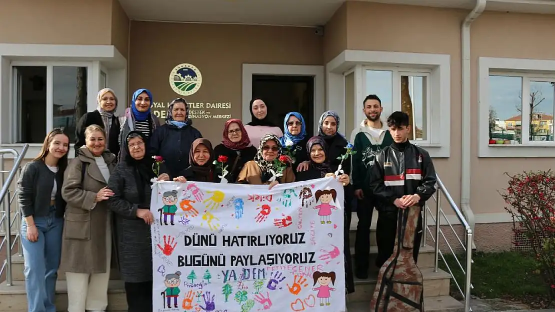 Sakarya Büyükşehir Belediyesi YADEM'den iki nesli birleştiren anlamlı buluşma