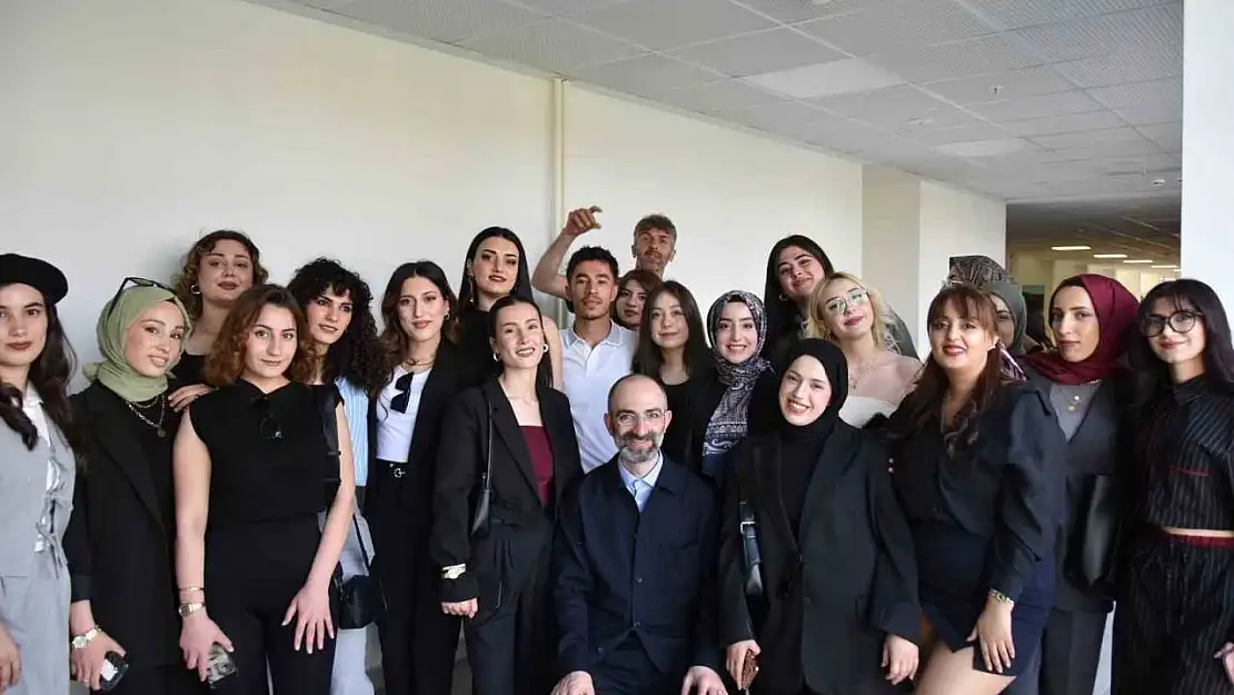 Tunceli'de 'Sular Yükselirken' sergisi