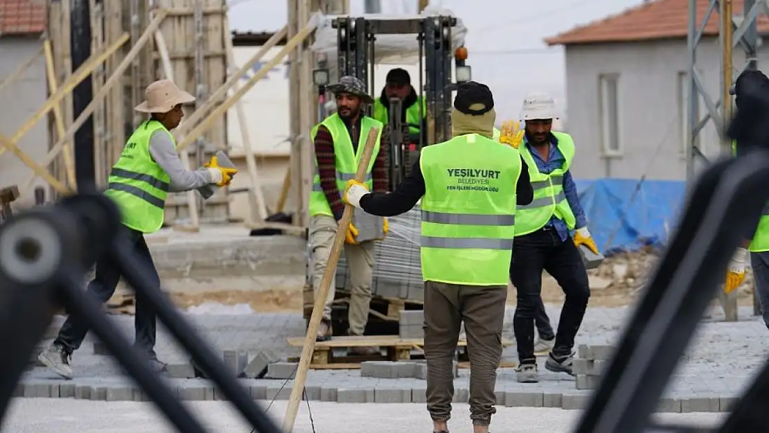 Yeşilyurt Belediyesi, Samanköy'ün yollarını baştan aşağıya yeniliyor