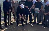 Vali Hatipoğlu, 3 bin yıllık tarihi Palu Kalesi için ilk kazmayı vurdu