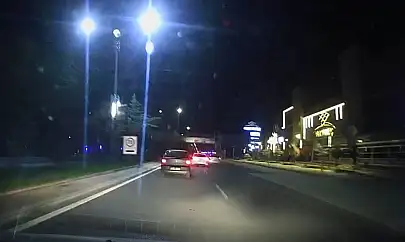 Elazığ'da makas atan sürücü kameralara yansıdı