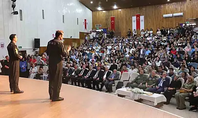 SOLOTÜRK ekibi öğrencilerle buluştu