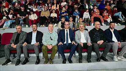 Cambaz Mithat 'Yetenek Sirkiniz' gösterisi renkli ve heyecanlı anlara sahne oldu