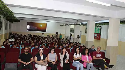 Bingöl'de ilkokul öğrencilerine 'deprem gerçeği' söyleşisi