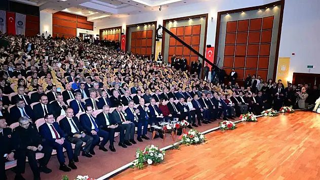 YÖK Başkanı Prof. Dr. Erol Özvar: 'Deprem bölgesindeki üniversitelerimizin yanındayız'