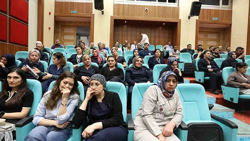 Elazığ'da hastane çalışanlarına Afet Farkındalık Eğitimi verildi