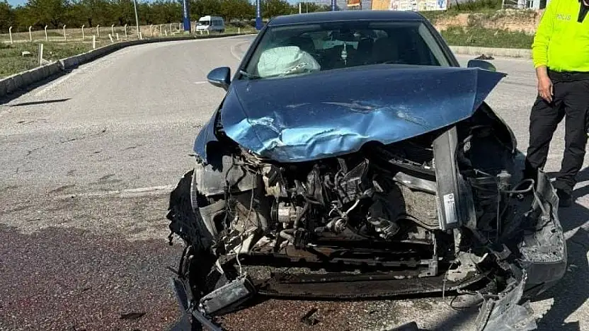 Akçadağ'da iki araç çarpıştı: 1 yaralı