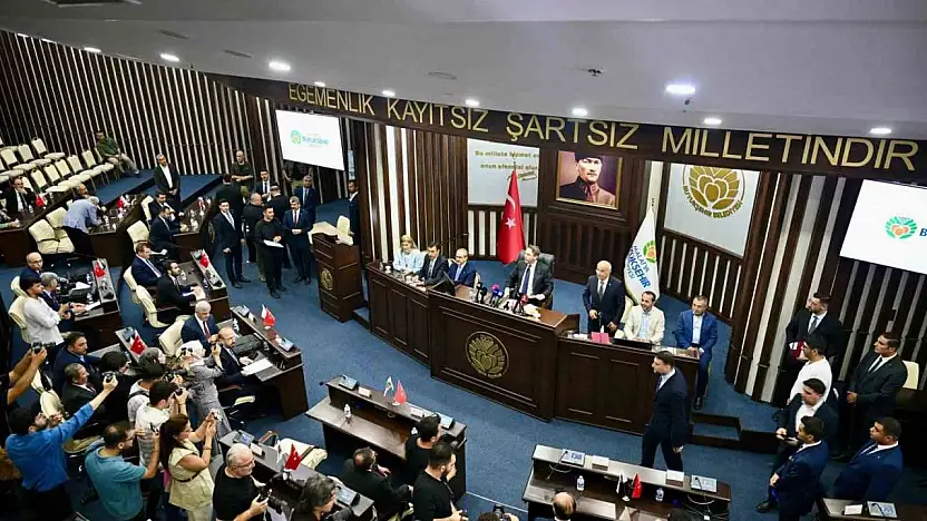 Bakan Bayraktar: 'Karadeniz gazı 2028'de 16 milyon haneye ulaşacak'