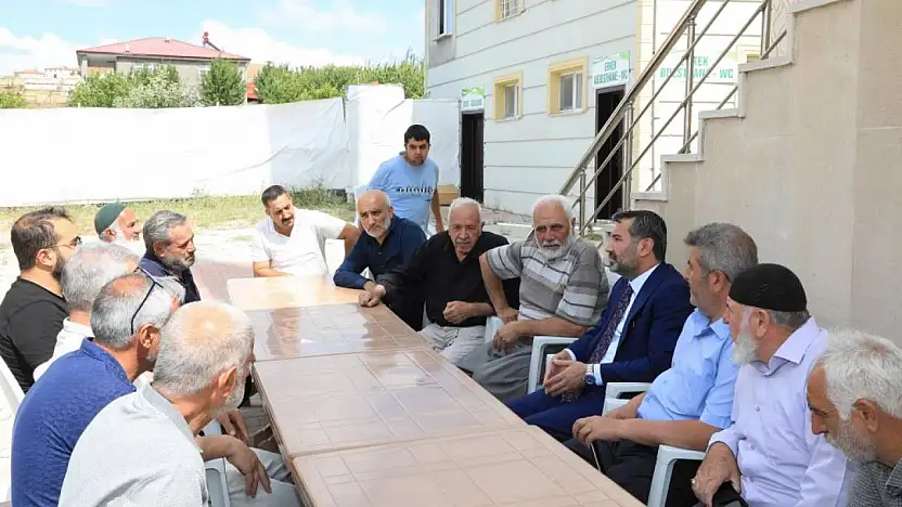 Başkan Şerifoğulları mahalle ziyaretlerinde
