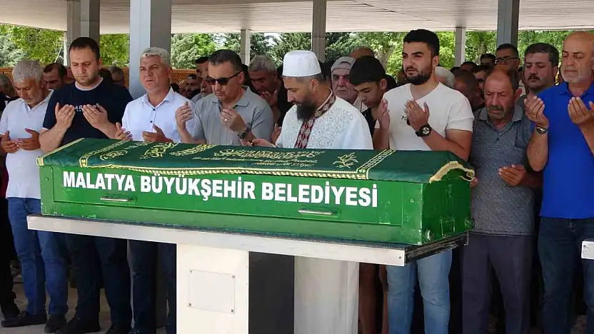Denizde boğulan baba-oğul Malatya'da toprağa verildi