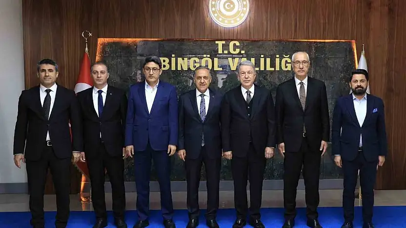 TBMM Milli Savunma Komisyonu Başkanı Akar, Bingöl Valiliğini ziyaret etti